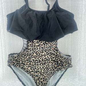 SHEIN Black and Leopard‎ One Piece Swimsuit